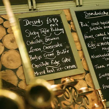 The Crown - Hutton Le Hole Lodge York