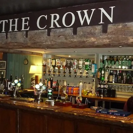 Lodge The Crown, *