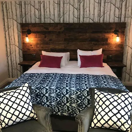 The Crown, * Hutton le Hole